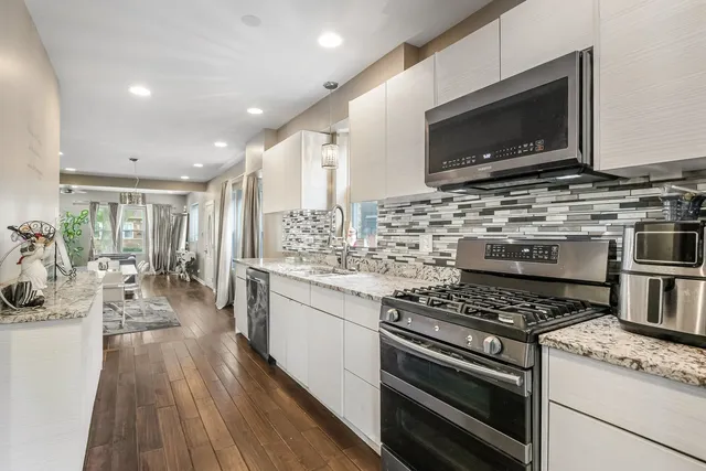 $309,000 | 1523 East 85th Street, Chicago, IL 60619