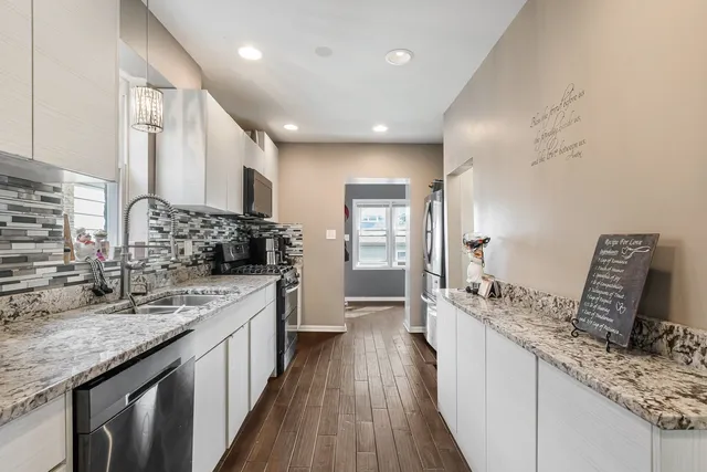 $309,000 | 1523 East 85th Street, Chicago, IL 60619