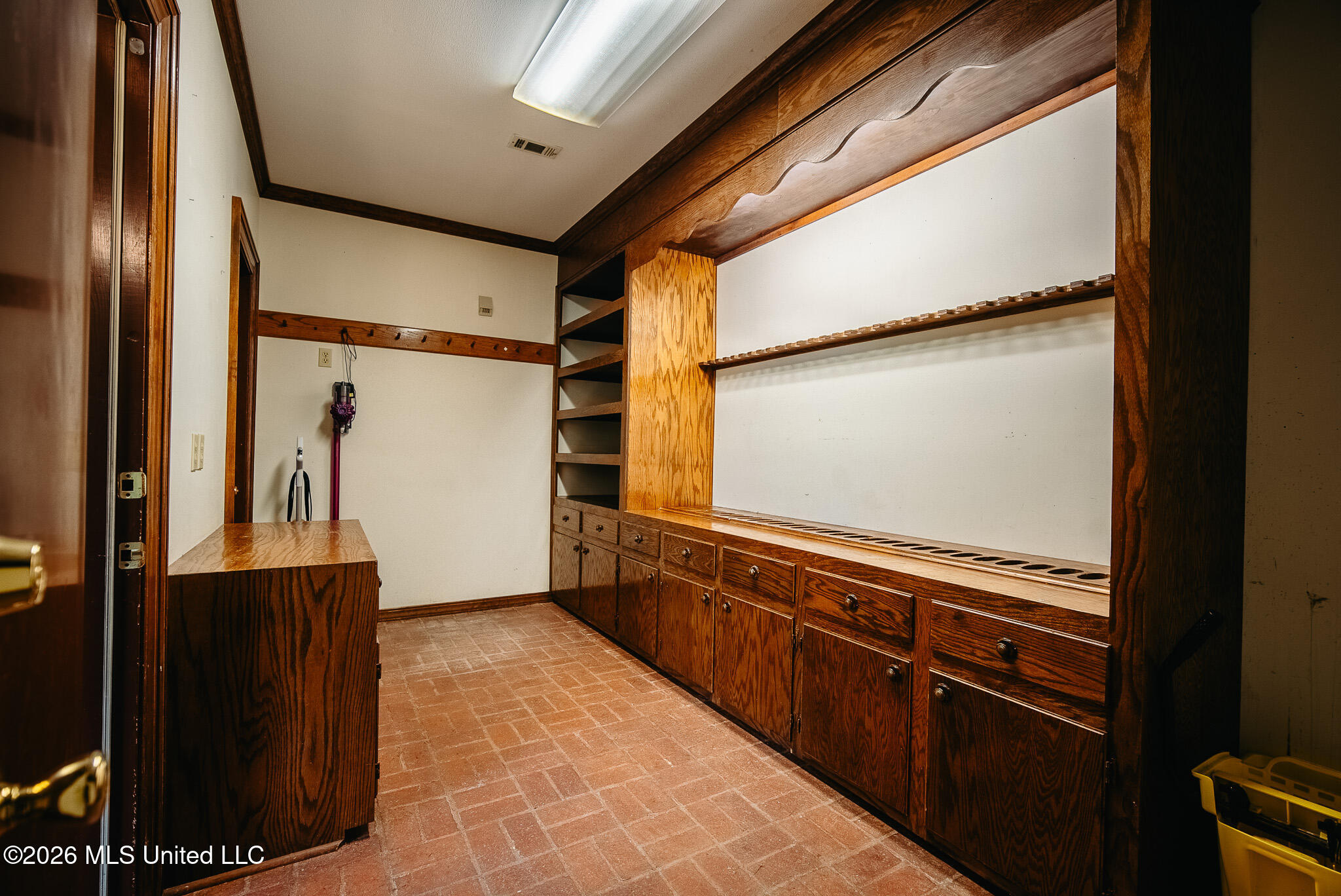 2139 Warren Hood Road Hermanville, MS 39086 - Photo 36 of 115 Gun Room