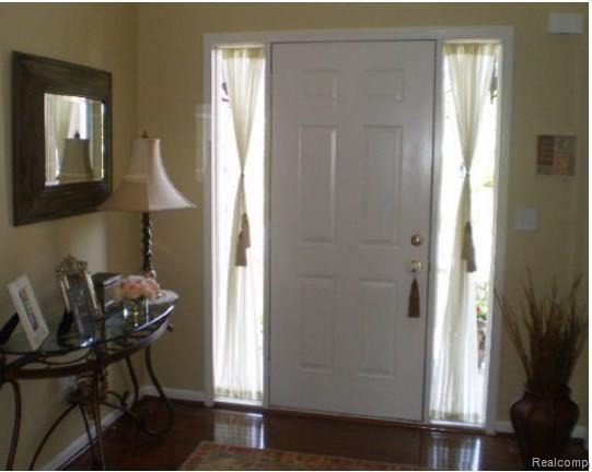 1735 Angela Road Walled Lake, MI 48390 - Photo 13 of 31 13.jpg