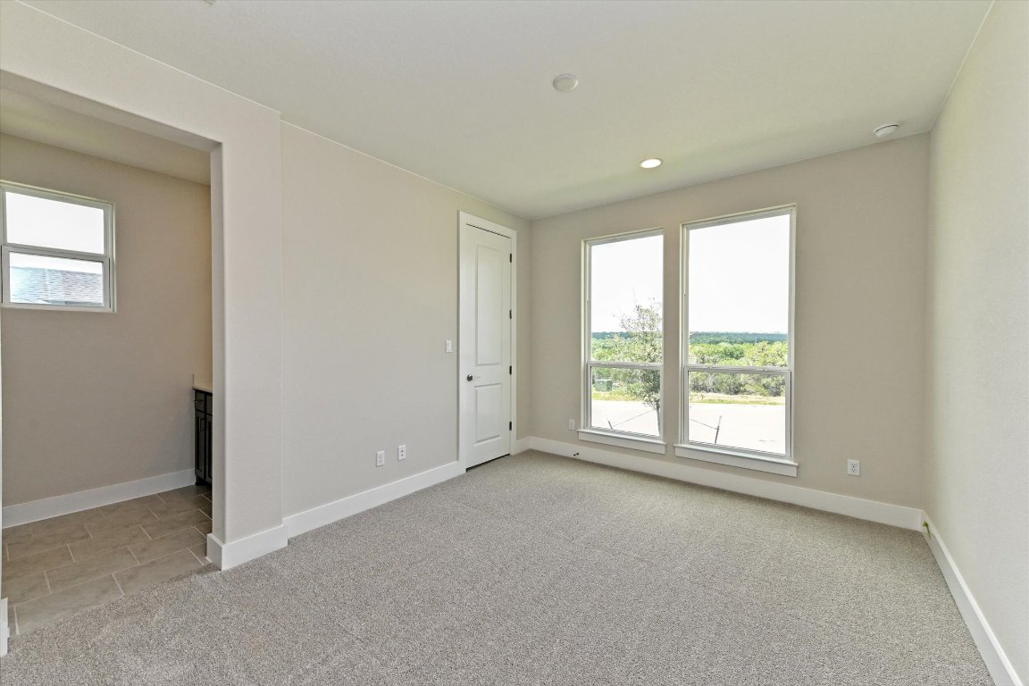 1221 Stormy Drive Georgetown, TX 78628 - Photo 24 of 33 an empty room with a window