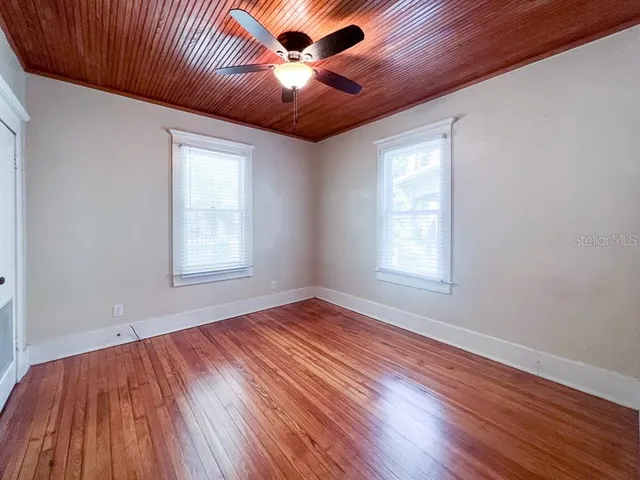 $2,500 | 115 Northwest 7 Terrace, Gainesville, FL 32601