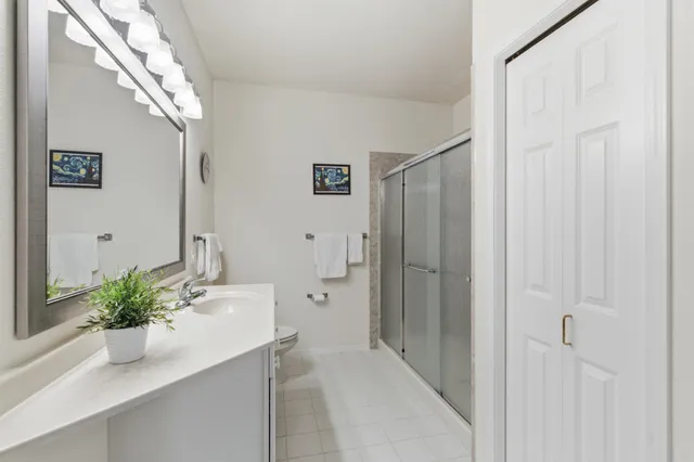 $330,000 | 600 Greenhaven Drive, Unit 213, Burnsville, MN 55306