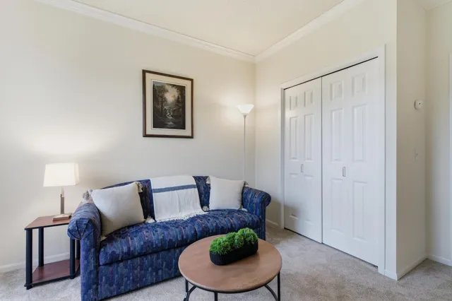 $330,000 | 600 Greenhaven Drive, Unit 213, Burnsville, MN 55306