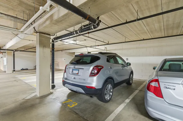 $330,000 | 600 Greenhaven Drive, Unit 213, Burnsville, MN 55306