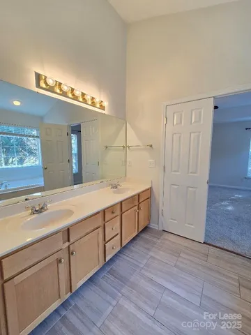 $3,100 | 8221 Brookings Drive, Charlotte, NC 28269