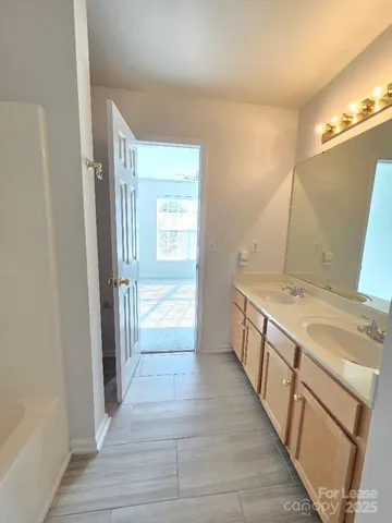 $3,100 | 8221 Brookings Drive, Charlotte, NC 28269