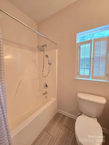 $3,100 | 8221 Brookings Drive, Charlotte, NC 28269