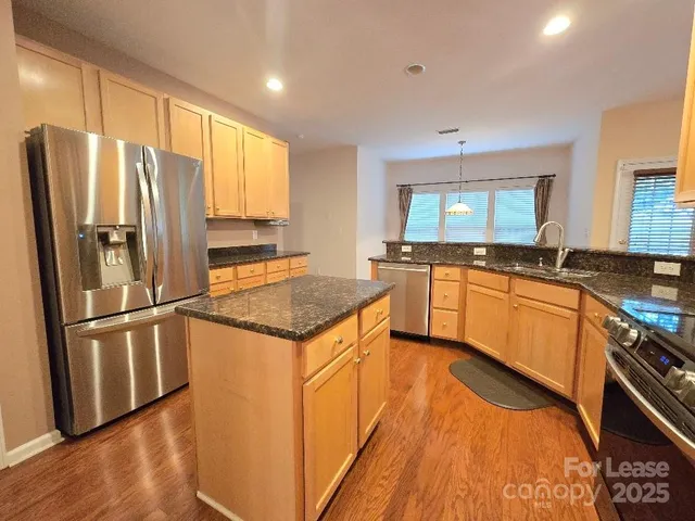 $3,100 | 8221 Brookings Drive, Charlotte, NC 28269