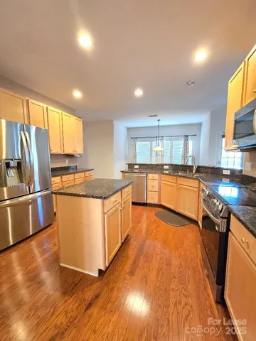 $3,100 | 8221 Brookings Drive, Charlotte, NC 28269