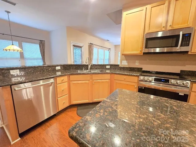 $3,100 | 8221 Brookings Drive, Charlotte, NC 28269