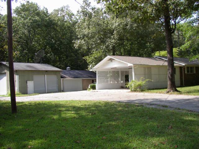 1076 6 Mile Board Road Belvidere, TN 37306 - Photo 6 of 17 Gallery Image 6