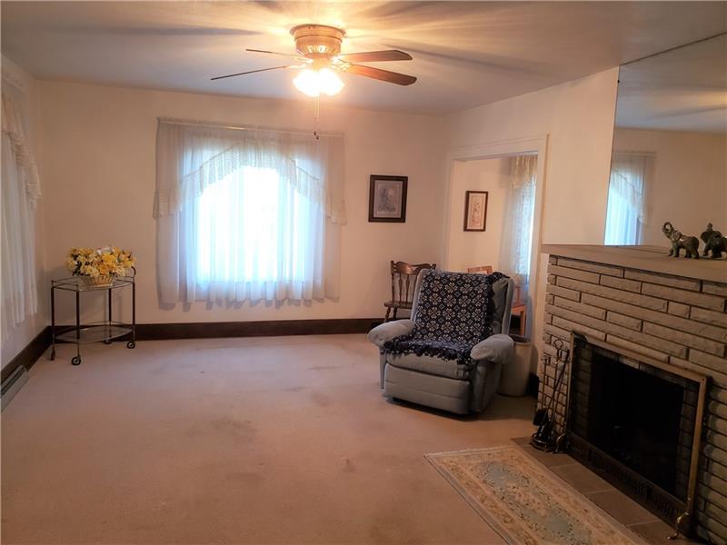 1808 River Road North Apollo, PA 15673 - Photo 11 of 23 Living Room