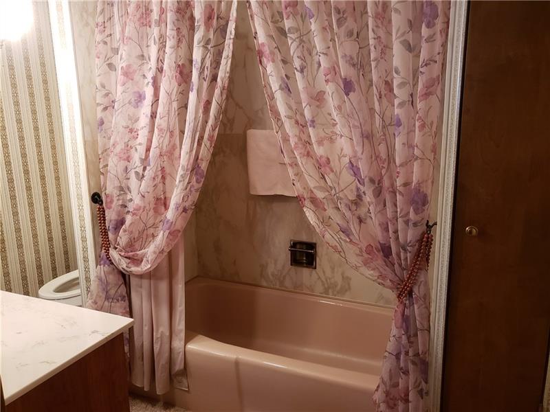 1808 River Road North Apollo, PA 15673 - Photo 16 of 23 Upstairs bathroom