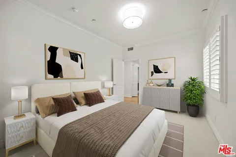 $1,250,000 | 118 South Clark Drive, Unit 302, West Hollywood, CA 90048