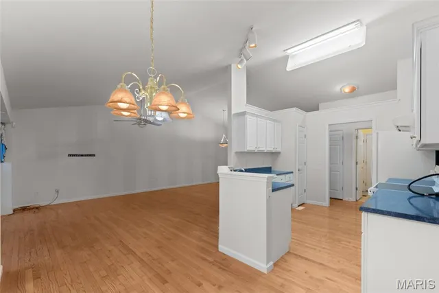 $369,900 | 6042 Glennaire Drive, Unit 28, St. Louis, MO 63129