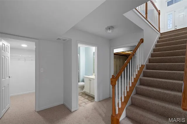 $369,900 | 6042 Glennaire Drive, Unit 28, St. Louis, MO 63129