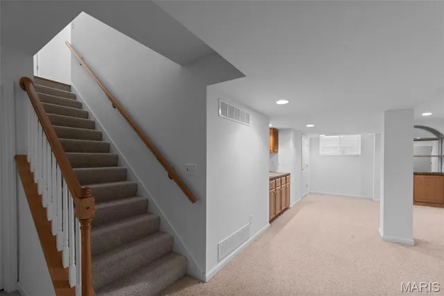 $369,900 | 6042 Glennaire Drive, Unit 28, St. Louis, MO 63129