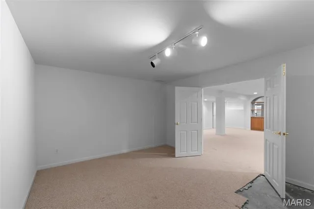 $369,900 | 6042 Glennaire Drive, Unit 28, St. Louis, MO 63129