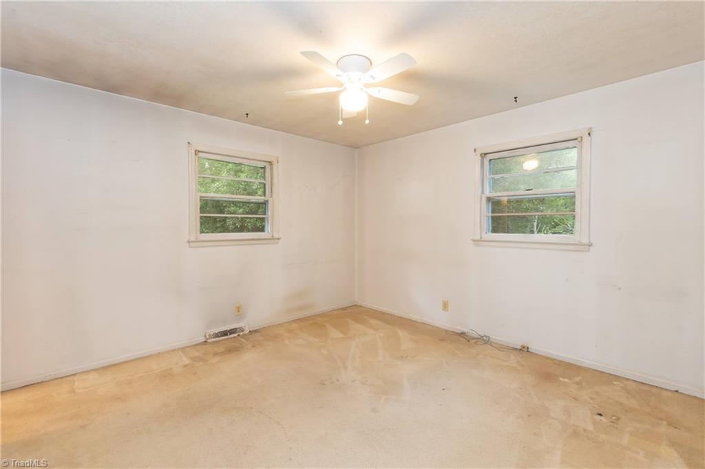1201 Horseshoe Road Durham, NC 27703 - Photo 17 of 27 Gallery Image 17