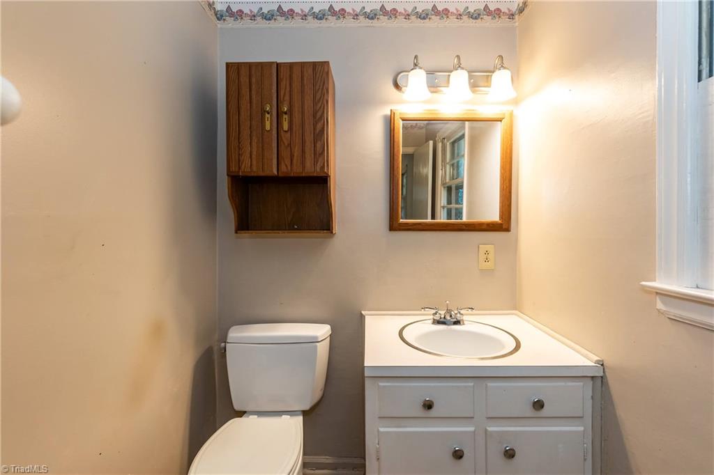 1201 Horseshoe Road Durham, NC 27703 - Photo 20 of 27 Gallery Image 20