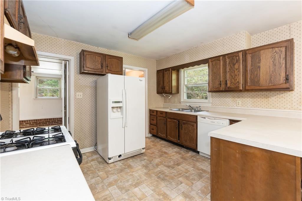 1201 Horseshoe Road Durham, NC 27703 - Photo 8 of 27 Gallery Image 8