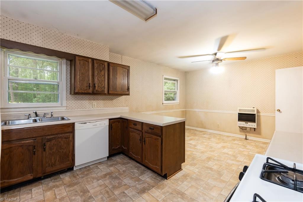 1201 Horseshoe Road Durham, NC 27703 - Photo 10 of 27 Gallery Image 10