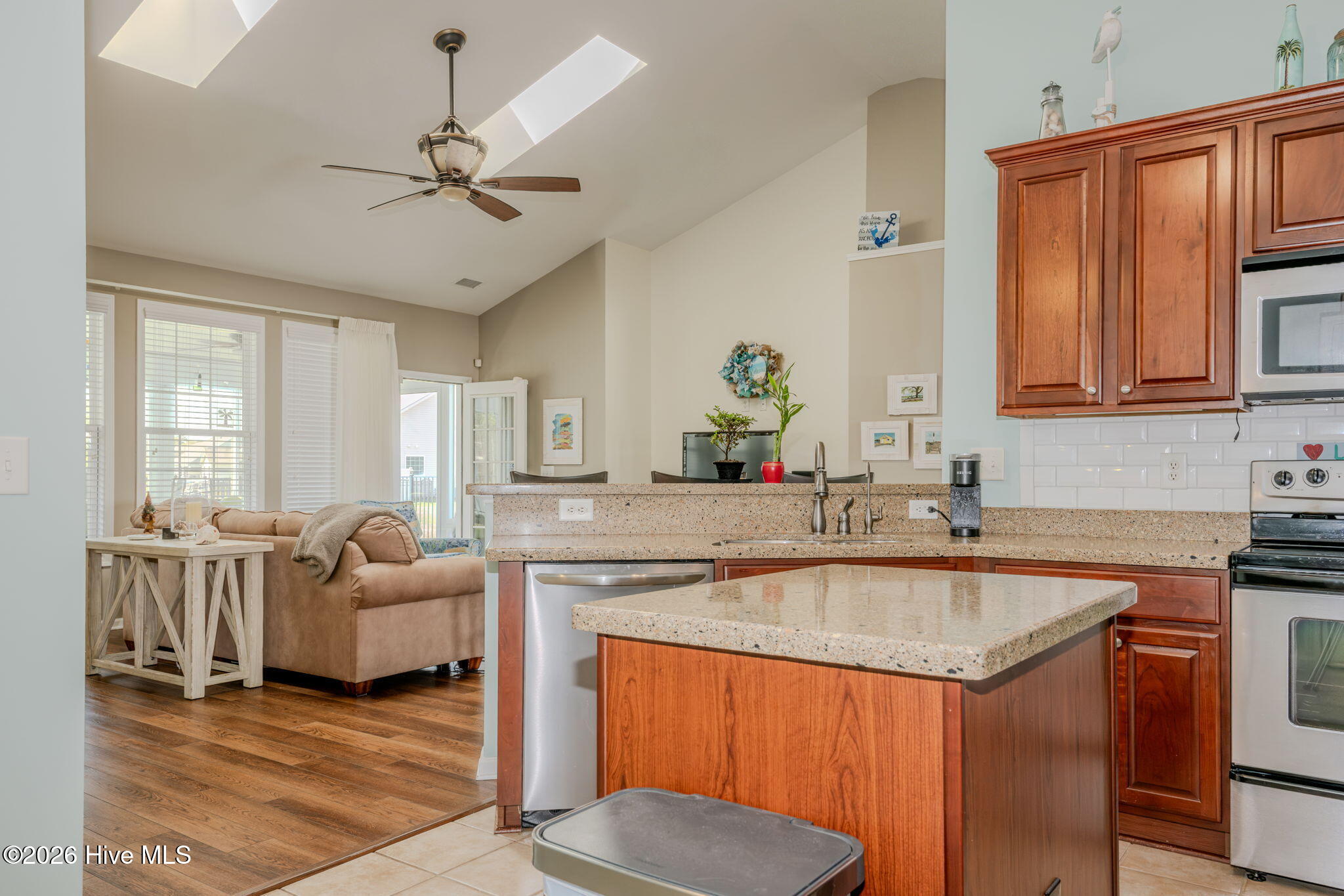 507 Slippery Rock Way Calabash, NC 28467 - Photo 7 of 37 4-web-or-mls-HannahElizabethFineArtLLC--