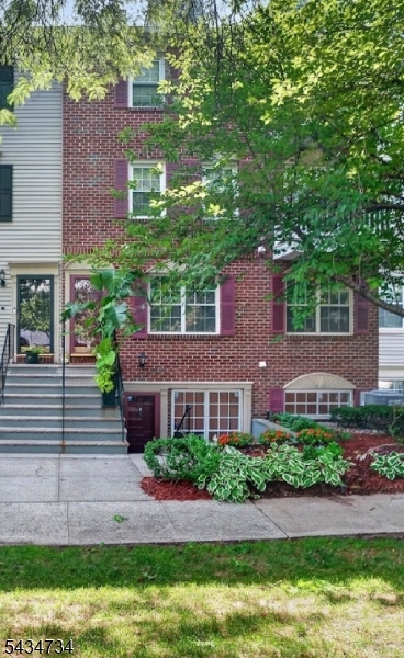 33 Seton Hall Drive Newark, NJ 07103 - Photo 1 of 14