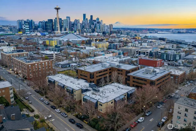 a picture of city view