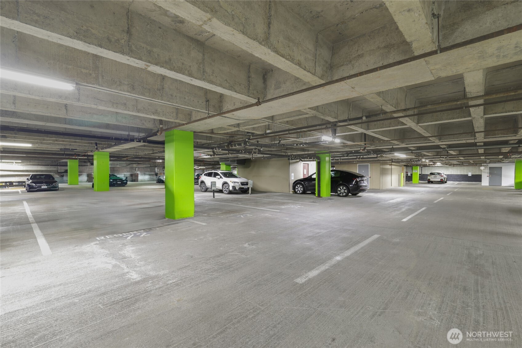 275 West Roy Street, Unit 412 Seattle, WA 98119 - Photo 22 of 34 a view of parking area