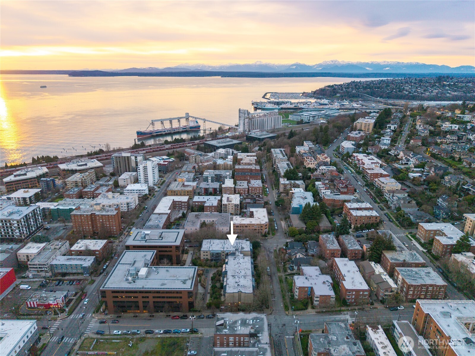 275 West Roy Street, Unit 412 Seattle, WA 98119 - Photo 27 of 34 a view of city