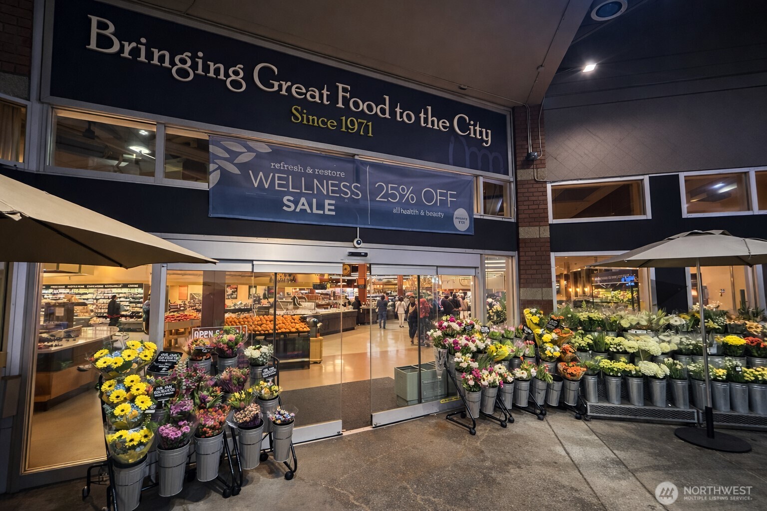 275 West Roy Street, Unit 412 Seattle, WA 98119 - Photo 31 of 34