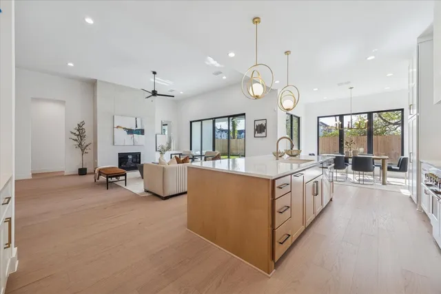 $1,529,000 | 1225 Du Barry Lane, Houston, TX 77018