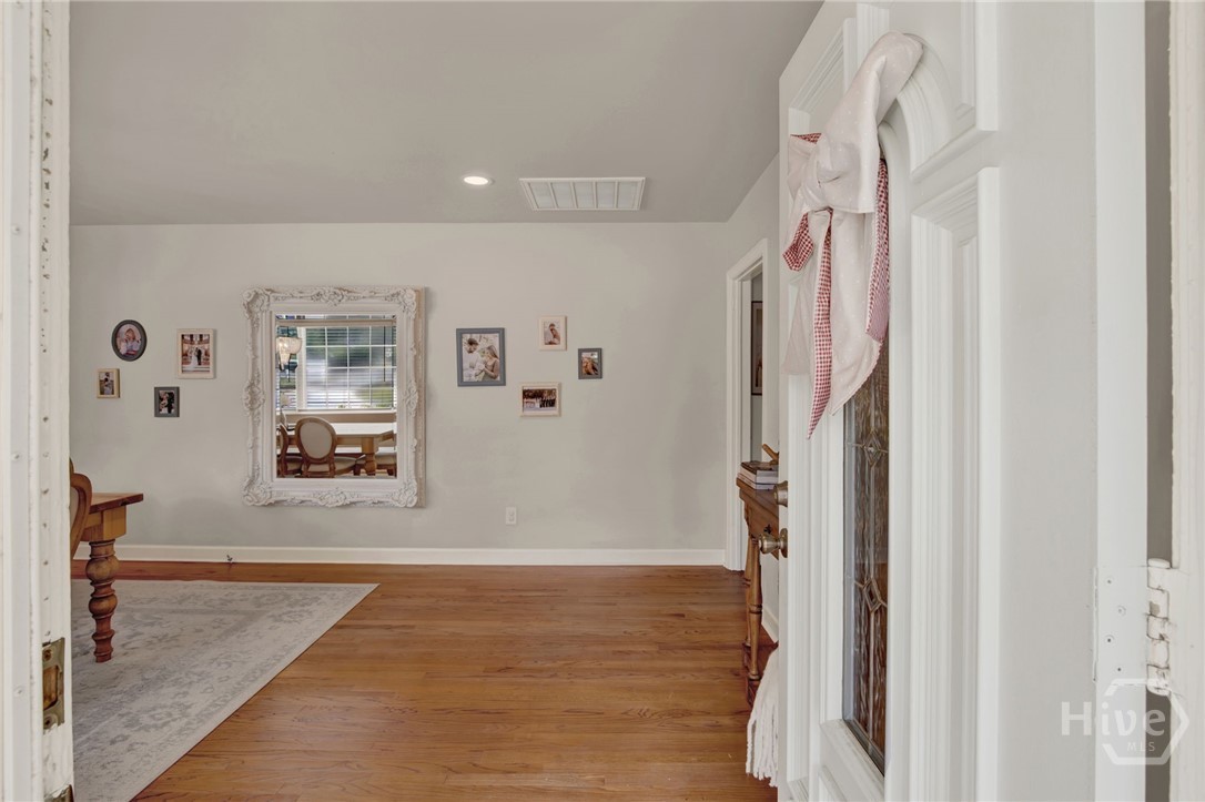 8720 Rivers End Drive Savannah, GA 31406 - Photo 5 of 52