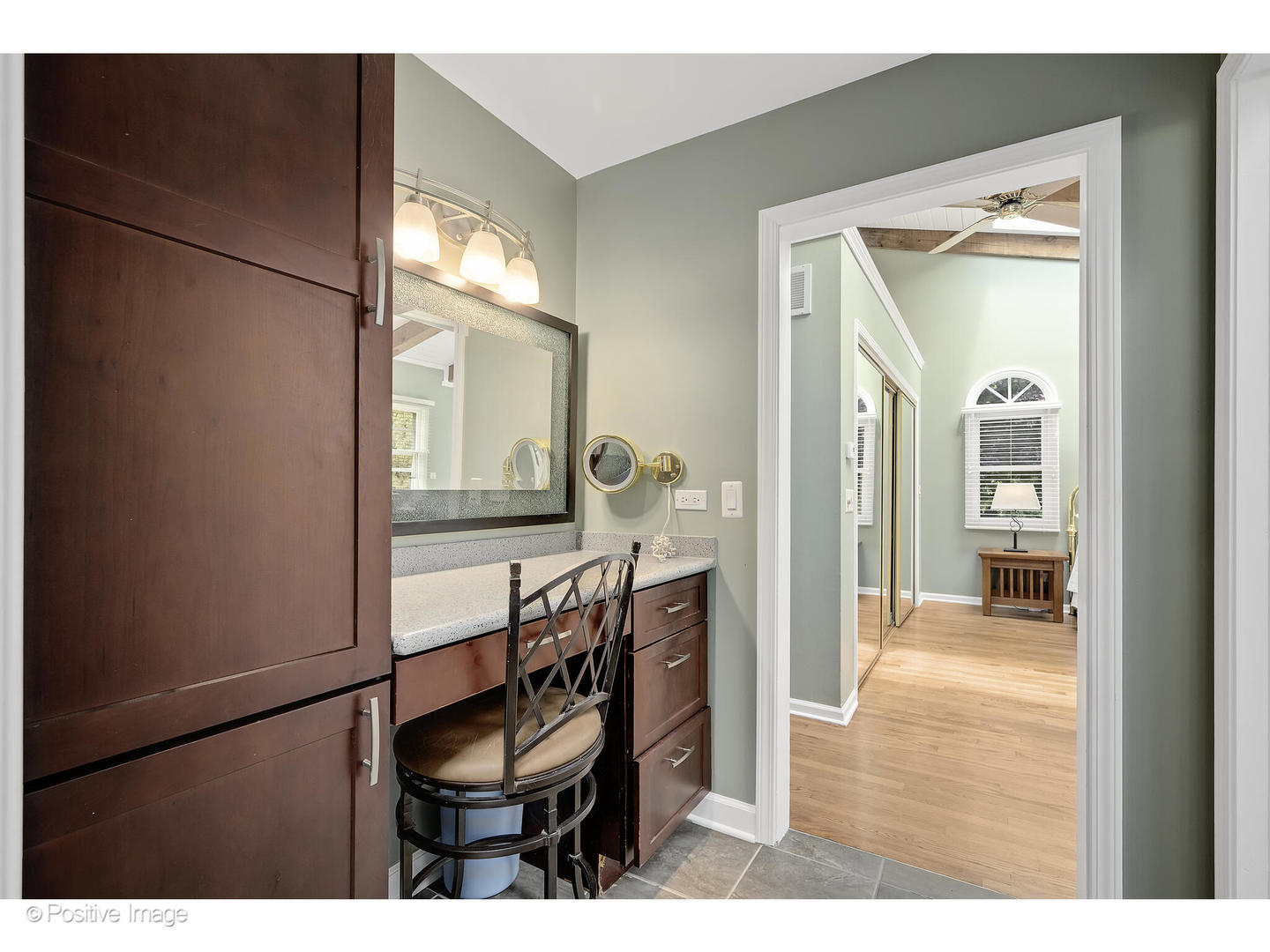 4N339 Kaelin Road West Chicago, IL 60185 - Photo 13 of 39 Gallery Image 13