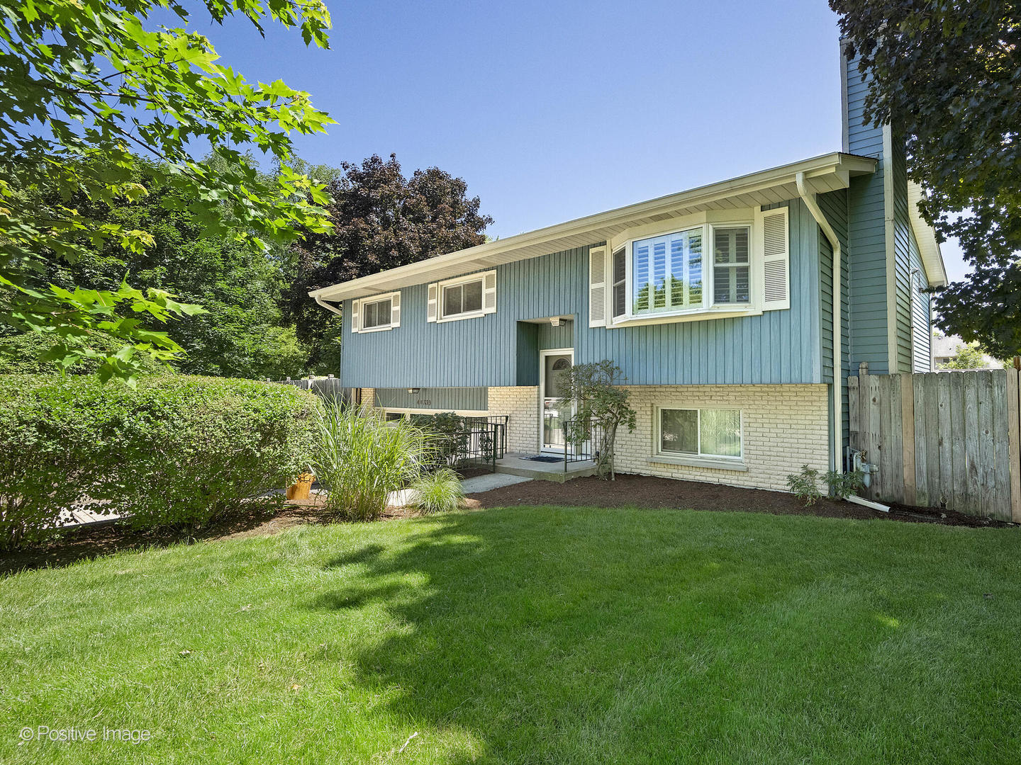 4N339 Kaelin Road West Chicago, IL 60185 - Photo 2 of 39 Gallery Image 2