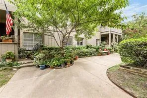 $1,850 | 10432 High Hollows Drive, Unit 241, Dallas, TX 75230