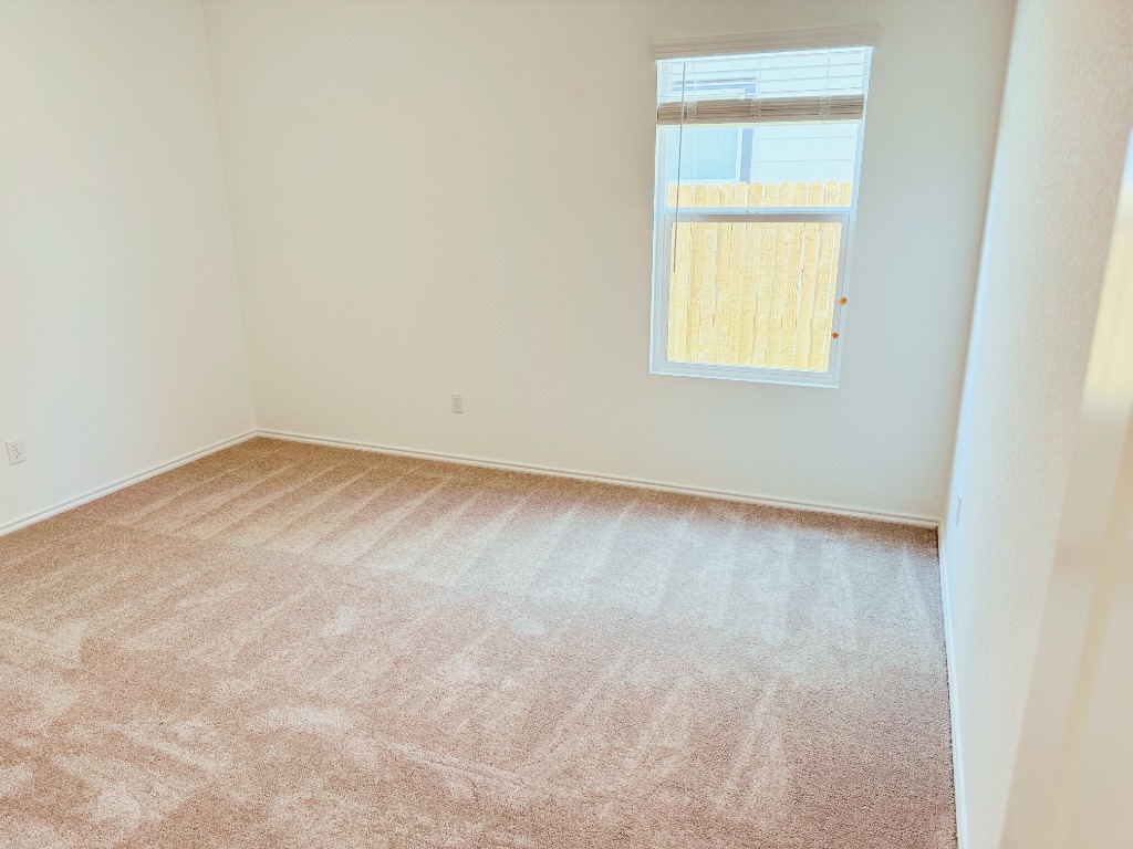 212 The Good Way Jarrell, TX 76537 - Photo 11 of 36