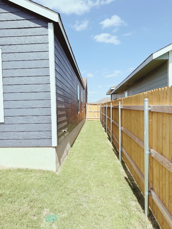 212 The Good Way Jarrell, TX 76537 - Photo 25 of 36