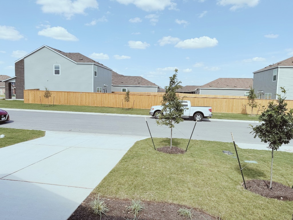 212 The Good Way Jarrell, TX 76537 - Photo 3 of 36