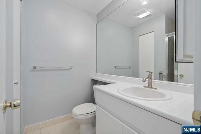 405 Williams Court, Unit 405 Edgewater, NJ 07020 - Photo 26 of 27