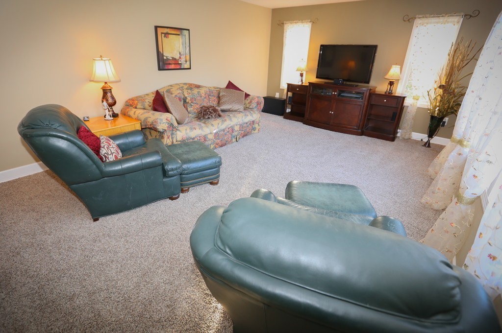 35 Healy Road Dudley, MA 01571 - Photo 12 of 27 Gallery Image 12