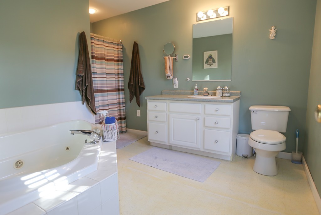 35 Healy Road Dudley, MA 01571 - Photo 18 of 27 Gallery Image 18