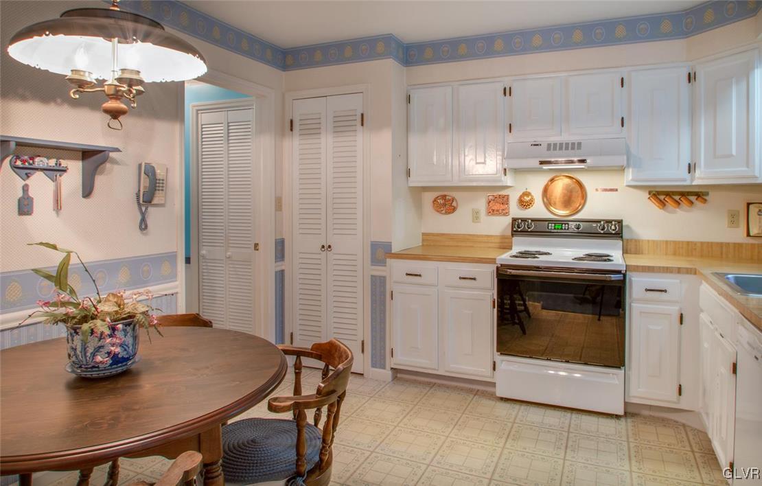 3806 Devonshire Road Bethlehem, PA 18020 - Photo 8 of 21 Gallery Image 8