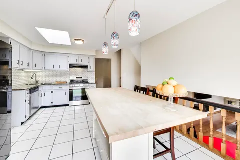 $475,000 | 9307 South 82nd Court, Hickory Hills, IL 60457