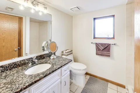 $475,000 | 9307 South 82nd Court, Hickory Hills, IL 60457