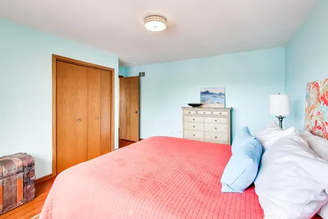 $475,000 | 9307 South 82nd Court, Hickory Hills, IL 60457