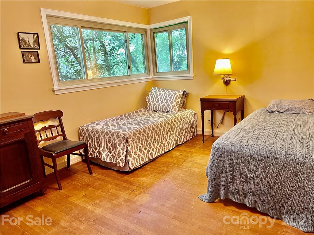 403 Balsam Road Hendersonville, NC 28792 - Photo 17 of 25 Gallery Image 17