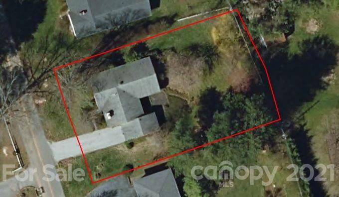 403 Balsam Road Hendersonville, NC 28792 - Photo 18 of 25 Gallery Image 18